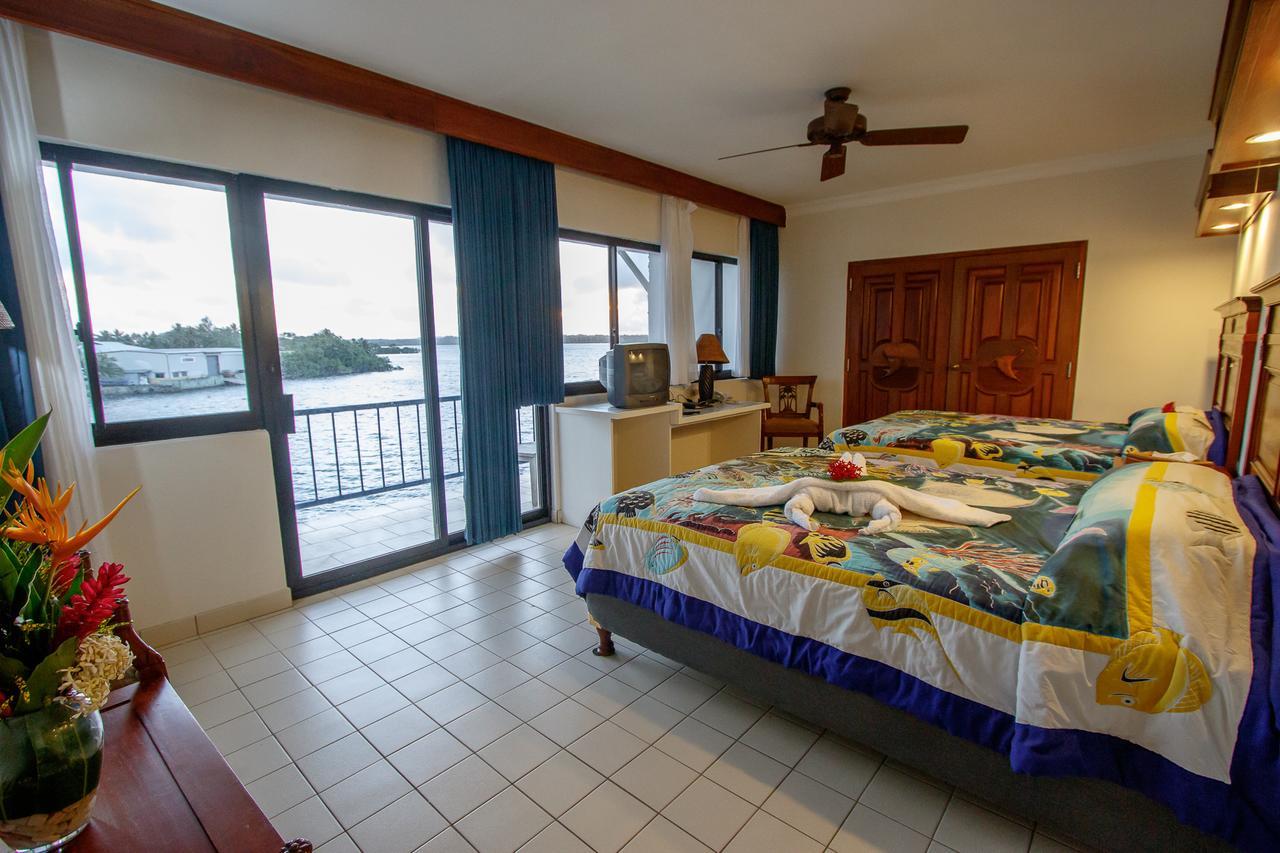 Manta Ray Bay Resort Колонія Екстер'єр фото
