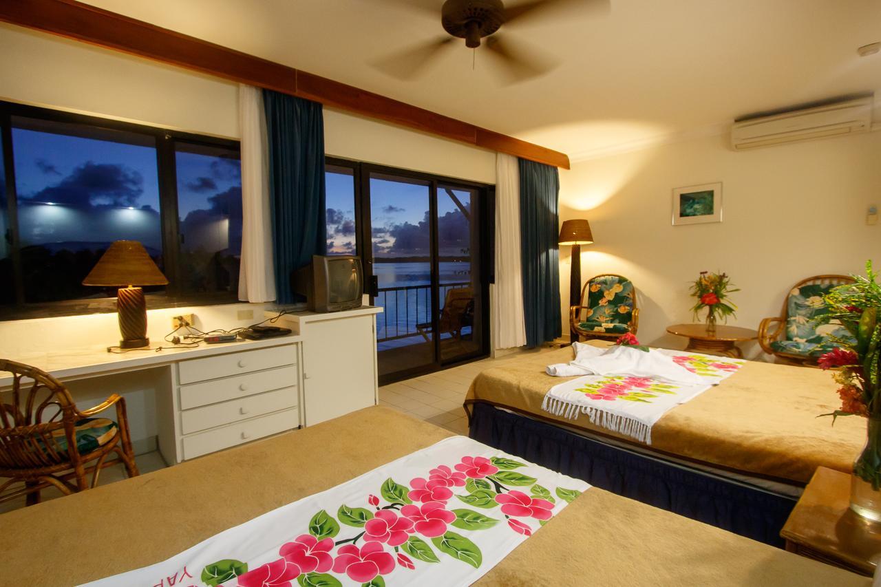 Manta Ray Bay Resort Колонія Екстер'єр фото